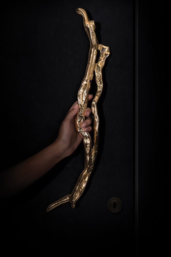 مسكة باب نحاس موديل 898