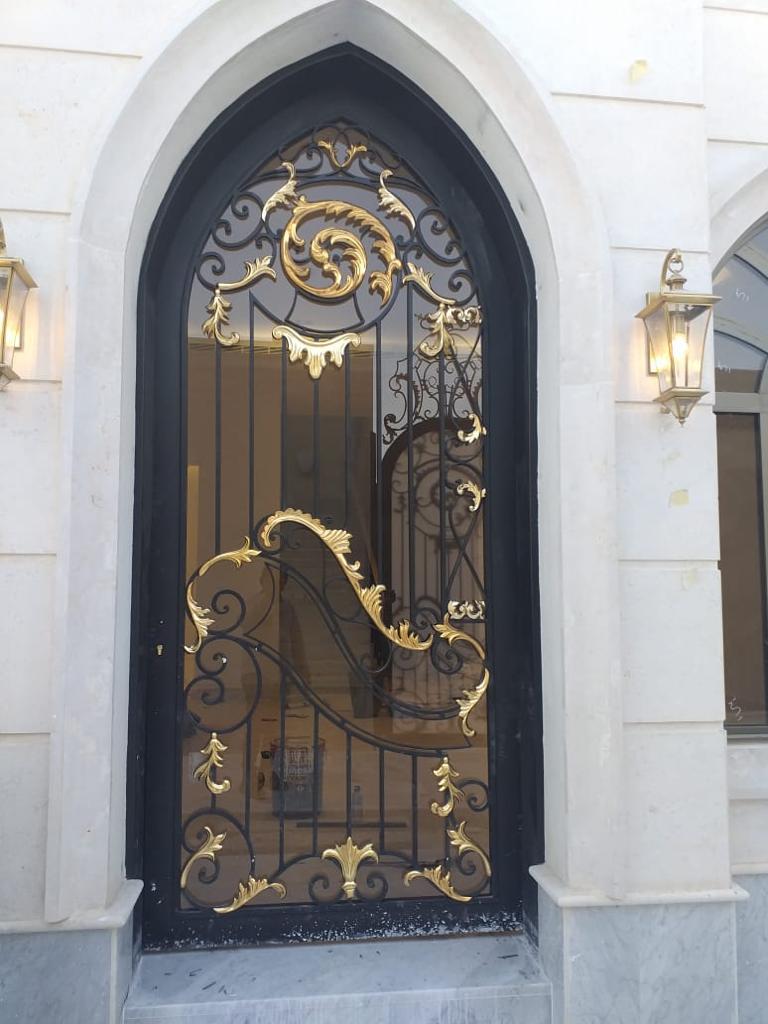 باب حديد خارجي أو داخلي بخلفية لكسان او زجاج موديل 1003